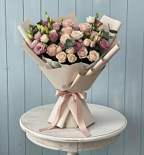 Букет цветов из:  Розы и Лизиантусы в Дюртюли