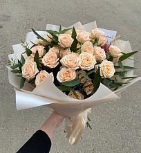 Букет Кремовые розы Латте в Дюртюли