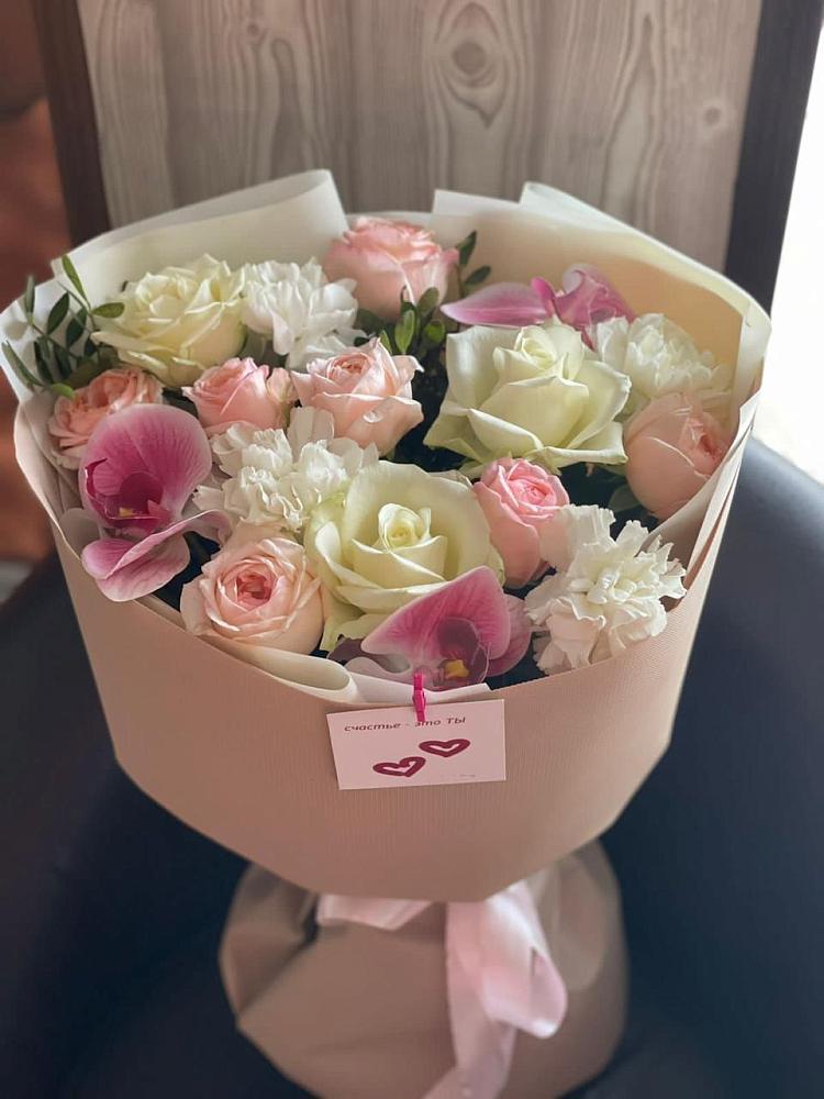 Букет цветов из: Орхидеи, Розы и Гвоздики в Дюртюли