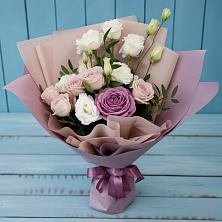 Букет цветов из:  Розы и Лизиантусы в Дюртюли