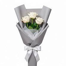 Букет 3 белые розы в Дюртюли
