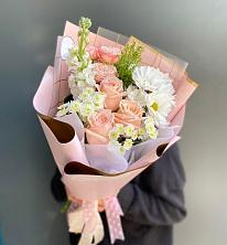 Букет цветов из:  Хризантемы и Розы в Дюртюли