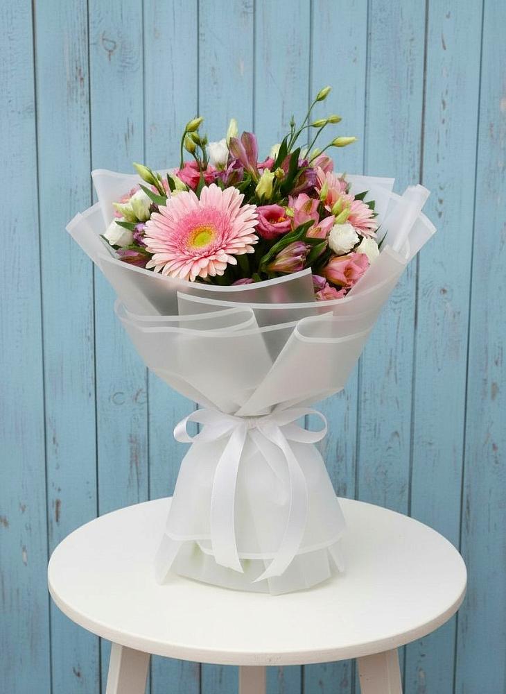 Букет цветов из: Герберы, Альстромерии и Лизиантусы в Дюртюли