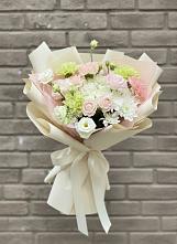 Букет цветов из:  Гвоздики, Розы, Лизиантусы и Хризантемы в Дюртюли