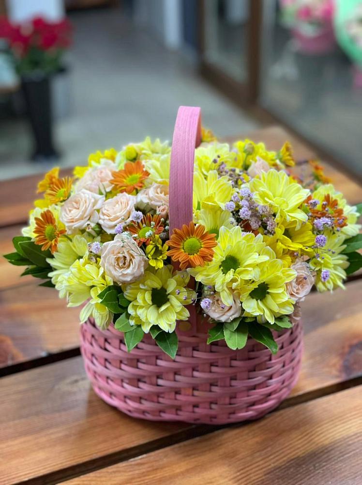 Цветочная композиция из Хризантемы и Розы в корзине в Дюртюли