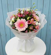 Букет цветов из:  Герберы, Альстромерии и Лизиантусы в Дюртюли