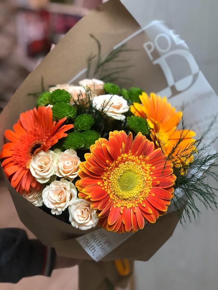 Букет цветов из: Герберы, Хризантемы и Розы в Дюртюли