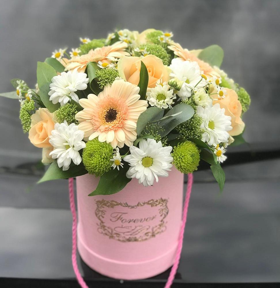 Цветочная композиция из Розы, Герберы и Хризантемы в шляпной коробке в Дюртюли