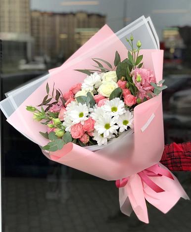Букет цветов из: Розы, Лизиантусы и Хризантемы в Дюртюли