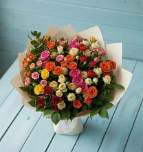 Букет Микс из разноцветных кустовых роз в Дюртюли