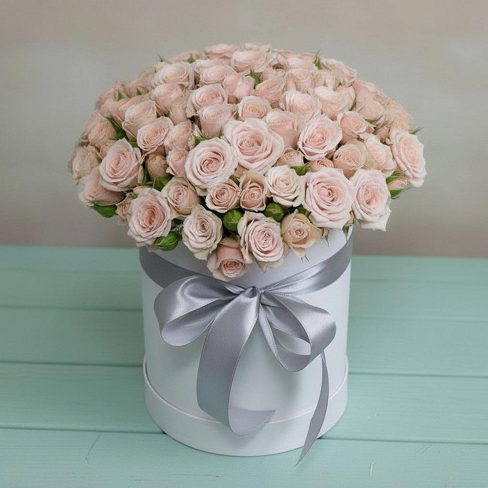 Цветочная композиция из Розы в шляпной коробке в Дюртюли